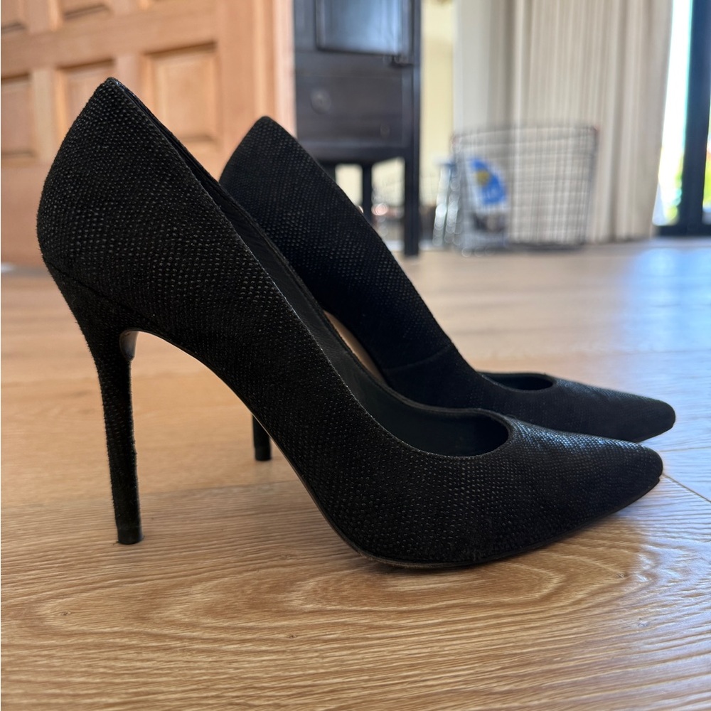 Stuart Weitzman suede black 4” heels size 7